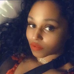 Meet your Posher, Aurélie